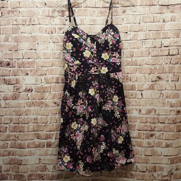 She's Cool Summer Dress Size Small - Picture 1 of 12